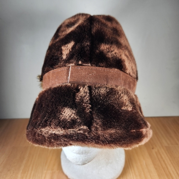 Pillbox Hat Women’s Small Brown Faux Fur Feather Lined Quilted Ear Flaps - Picture 9 of 9